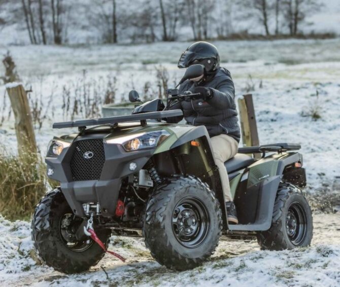 Quad KYMCO MXU 550i T3B : tout-terrain polyvalente, puissante et confortable – Image 2